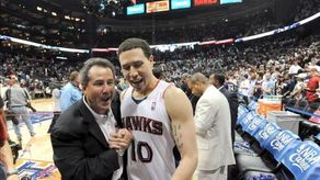 Comentarios racistas amenazan ahora al propietario de los Hawks