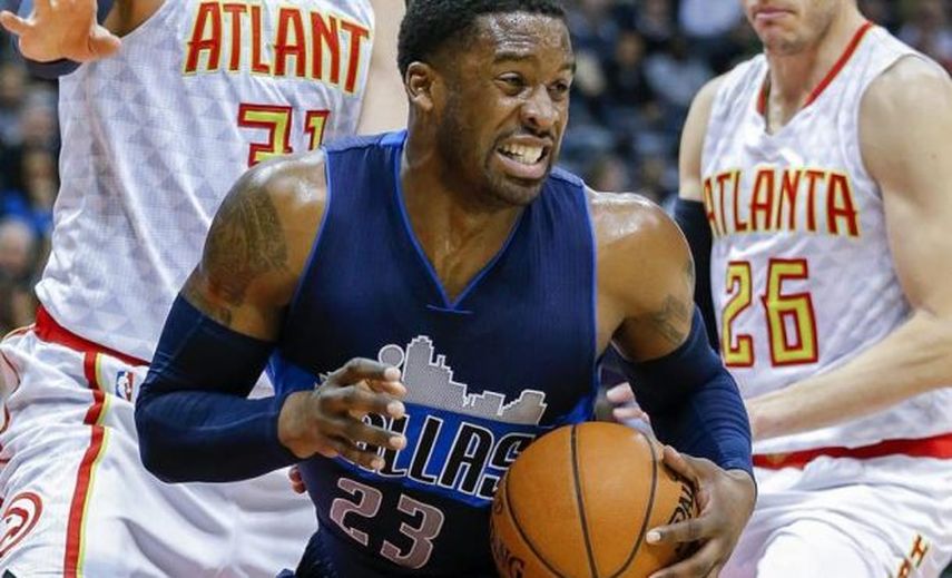 121-108. Matthews tuvo su mejor toque de muñeca para que los Mavericks derroten a los Magic