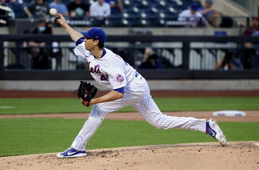 6-3. DeGrom sufre lesión pero los Mets vencen a los Cachorros