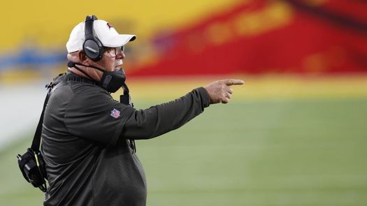 Entrenadores de la NFL motivan a sus jugadores en el uso de vacuna anticovid Entrenadores de la NFL motivan a sus jugadores en el uso de vacuna anticovid