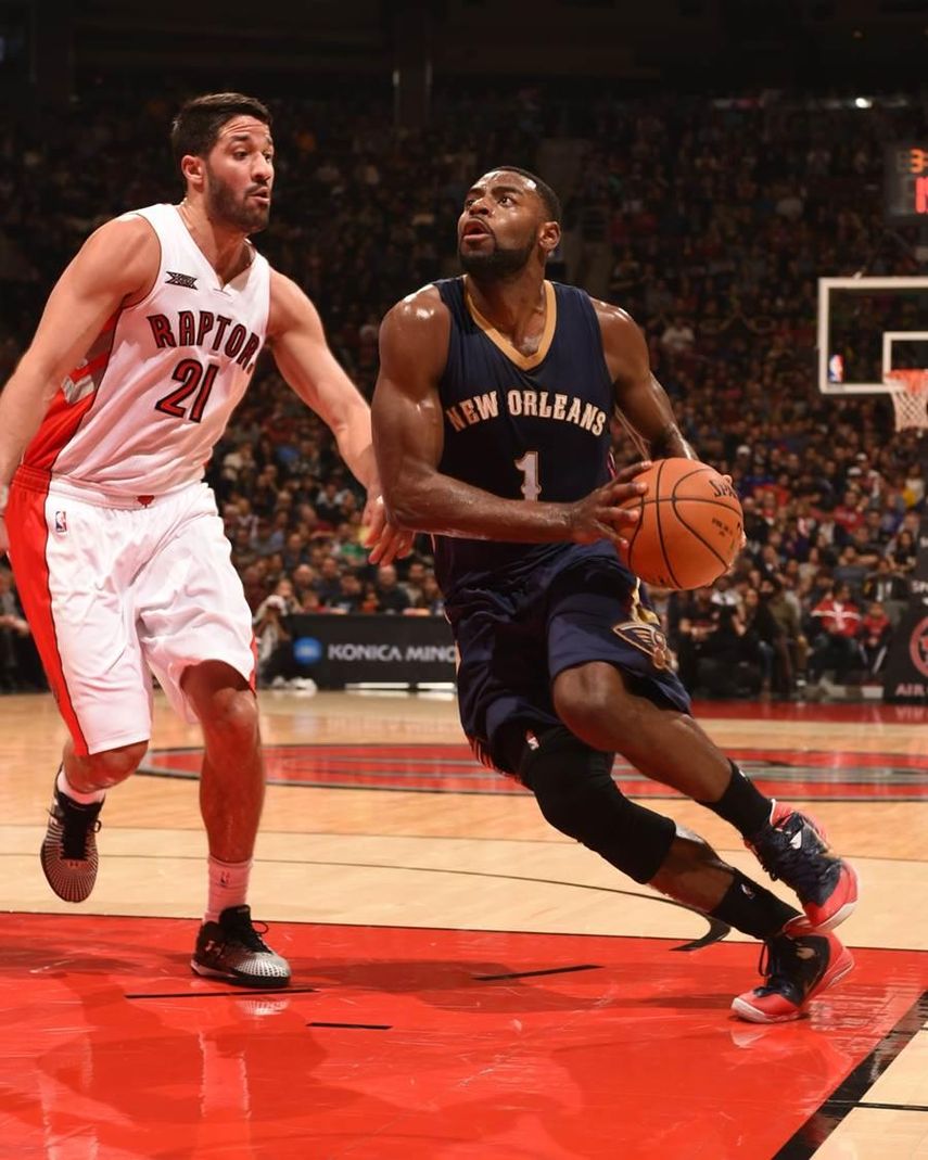 93-95. Evans y los Pelicans sorprenden a los Raptors