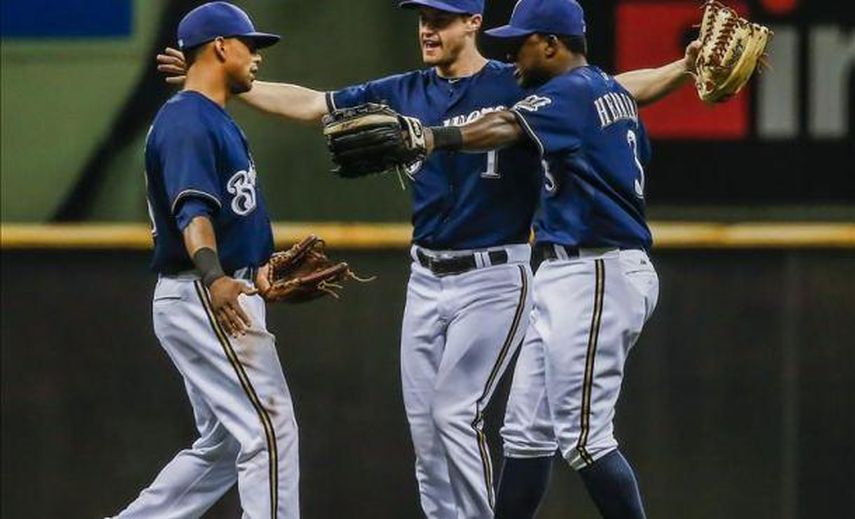 1-0. Schafer y los Cerveceros calientan la carrera por el segundo comodín