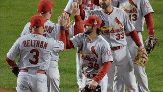 4-3. Piscotty le evita /barrida/ a los Cardenales
