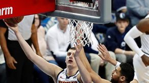 104-114. Jokic y Nuggets superan a Mavericks que juegan sin Doncic, lesionado