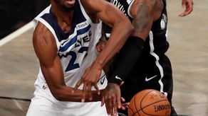 Irving brilla con una marca de 50 puntos; el dúo Doncic-Porzingis no decepciona