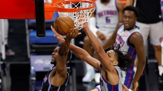 101-113. Joseph se luce ante su exequipo y los Pistons ganan a los Kings