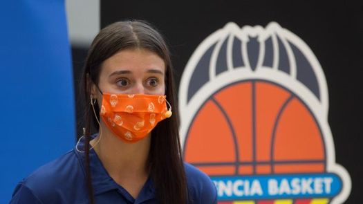 Raquel Carrera hace historia y Aina Ayuso da la sorpresa en el draft de la WNBA
