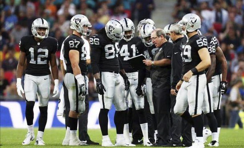 Los Raiders activan a Hyden que jugará contra los Browns