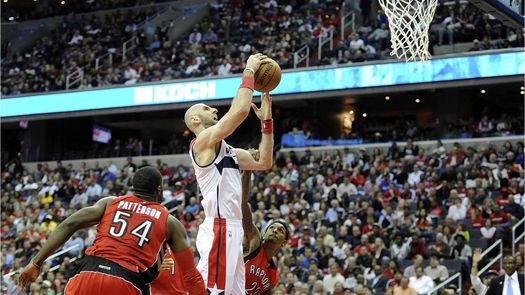 125-94. Beal y Gortat ponen a los Wizards en semifinales