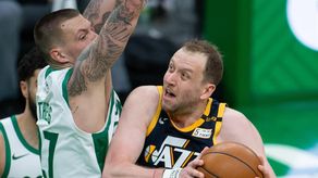 97-111: Ingles y Clarkson machacan a los Lakers