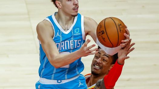 113-105. El novato LaMelo Ball logra triple-doble y consigue marca de liga