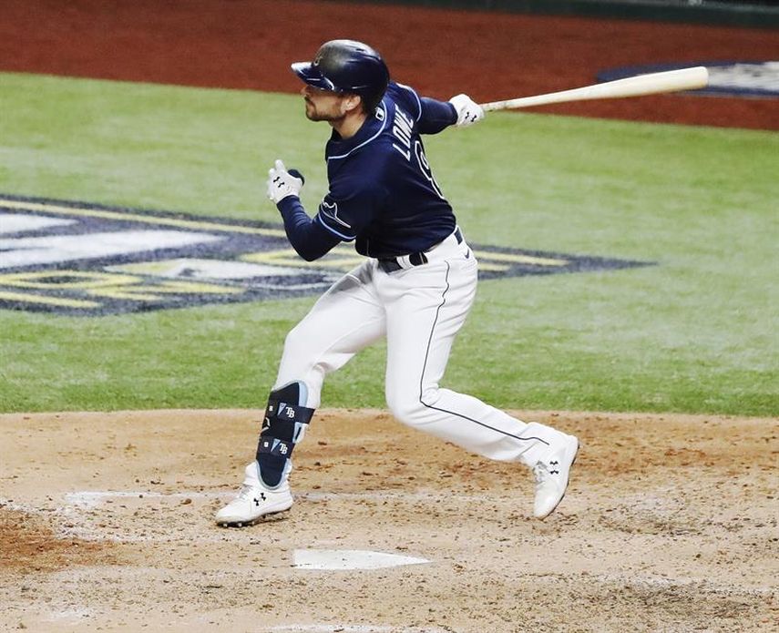 5-2. Lowe pega dos jonrones y los Rays siguen ganando