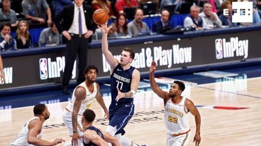 143-101. Doncic, con doble-doble, lidera otra exhibición ante Nowitzki