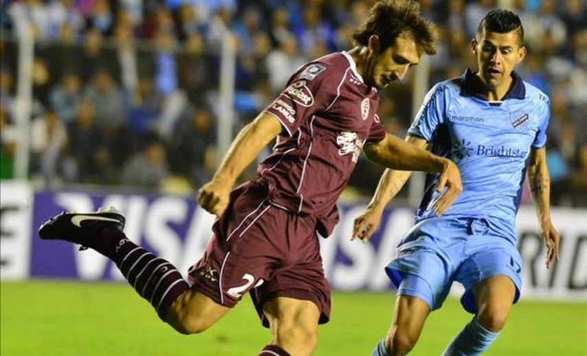 El argentino Izquierdoz destaca al delantero paraguayo Velázquez en el Toluca