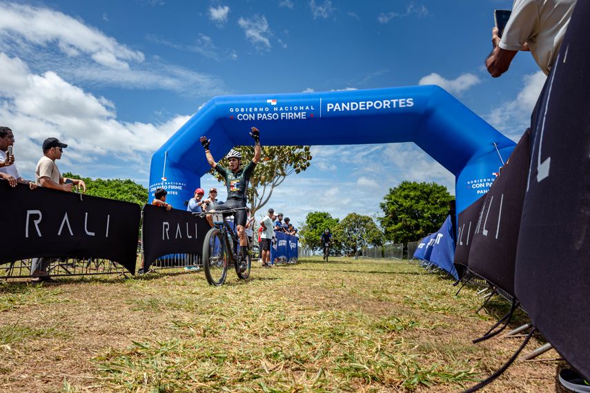 El ciclismo de montaña panameño vivió una jornada de alto voltaje con la disputa del Campeonato Nacional de MTB XCO