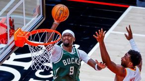 Nueva marca de Curry; Durant regresa imparable; Hawks ganan duelo a Bucks