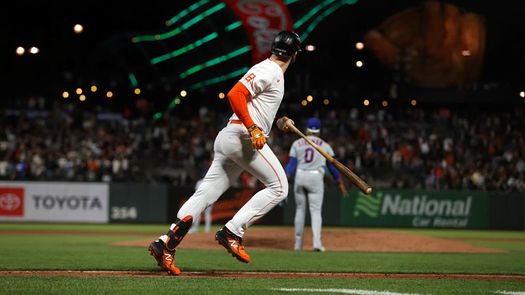 7-4. Wade Jr., y Longoria empujan dos carreras cada uno y ganan los Gigantes