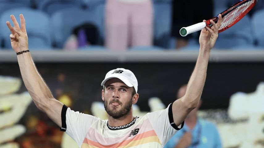 Djokovic avanza a cuartos de final