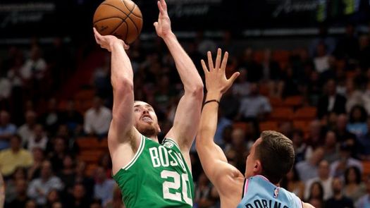 101-109. Hayward y lo Celtics incendian la Conferencia Este