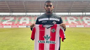 Yanis con la rojiblanca del Zamora CF.&nbsp;