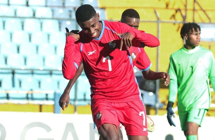 Panamá suma 6 puntos