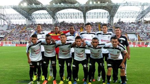 Panameños Ricardo Clarke y Luis Ovalle, campeones con el Zamora FC