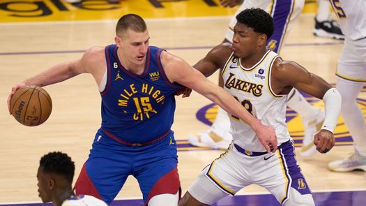 Nuggets toman ventaja de 3 - 0 tras imponerse a los Lakers