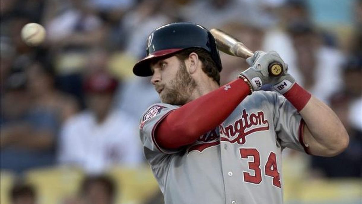 Bryce Harper y Jonathan Papelbon se pelean en el banquillo de los Nacionales