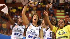Las Correcaminos se coronan campeonas