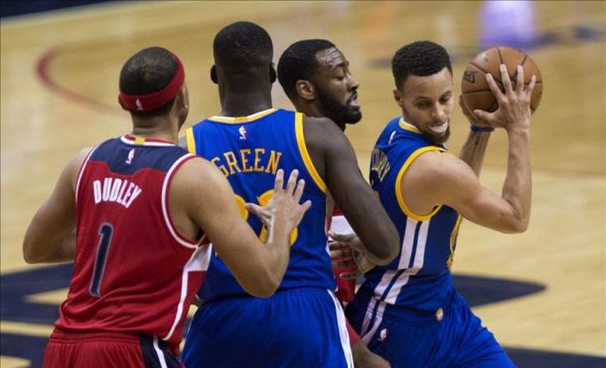 121-134. Curry encesta 51 puntos y los Warriors empatan una marca histórica