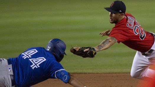 Rowdy Téllez jonronea y marca el triunfo de los Cerveceros sobre los Piratas