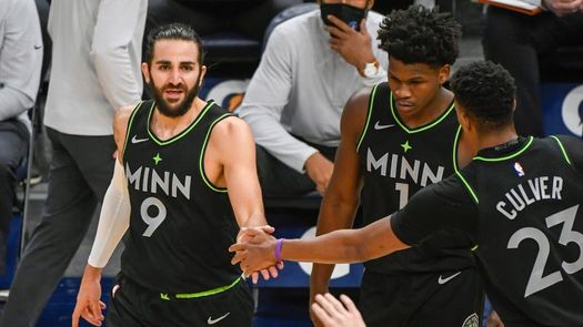 112-116. Los Timberwolves rompen su racha perdedora con una victoria ante los Raptors