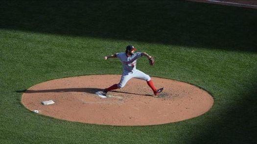 7-5. Roark controla en la lomita y Espinosa castiga con jonrón a los Cachorros