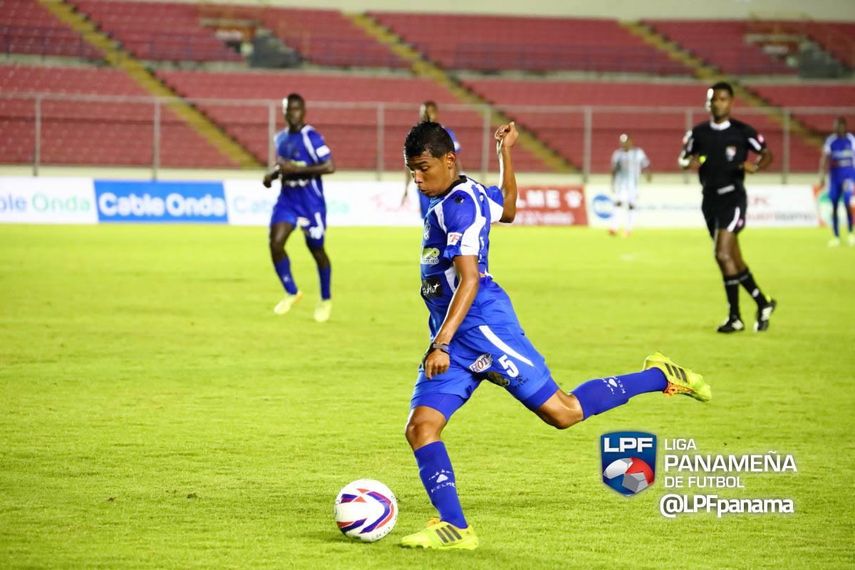 Árabe Unido se enfrenta al Chorrillo FC en busca de su primer triunfo