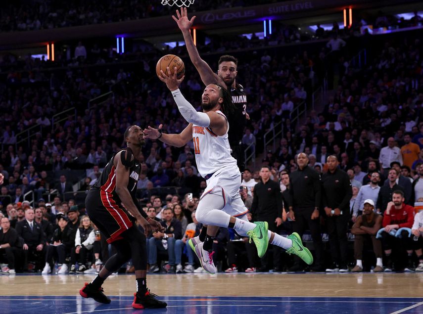 Knicks igualan la serie ante el Heat