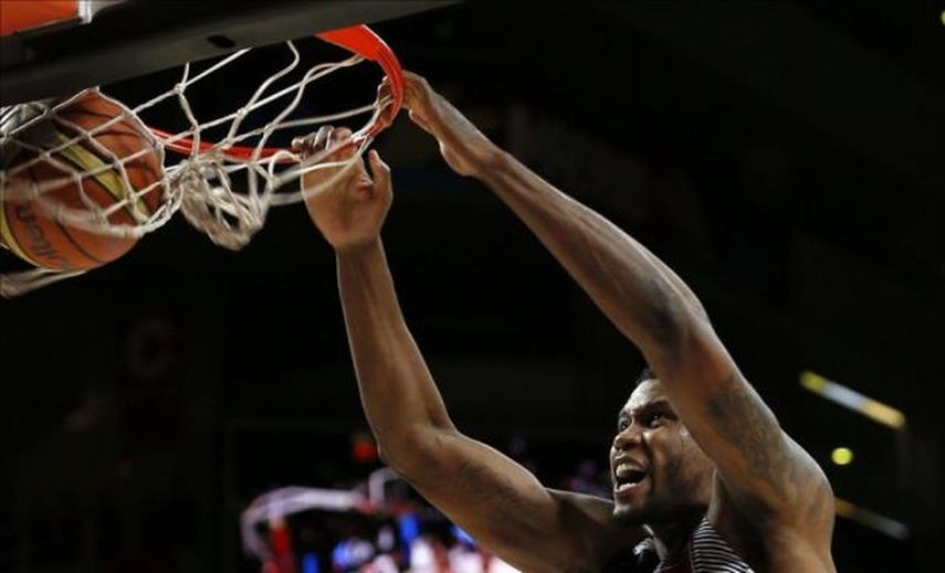 118-129. Gay conduce el triunfo de los Kings