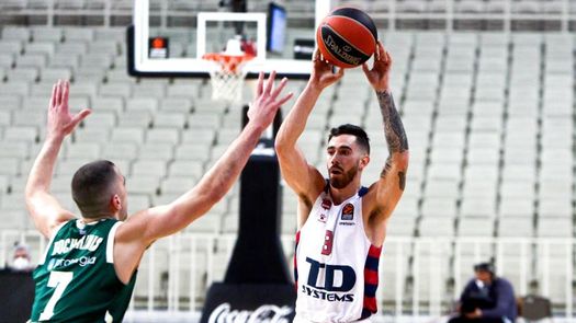 Vildoza sigue los pasos de Campazzo y Deck