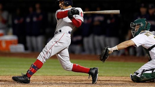 6-2. Betts empalma dos jonrones contra los líderes Mellizos y guía la victoria de los Medias Rojas