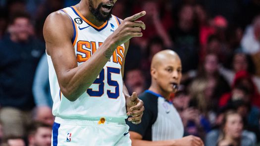 Kevin Durant debutó con los Suns