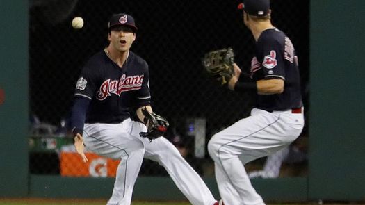 14-1. Naquin conecta dos jonrones y remolca siete carreras en la paliza de los Rojos a los Piratas