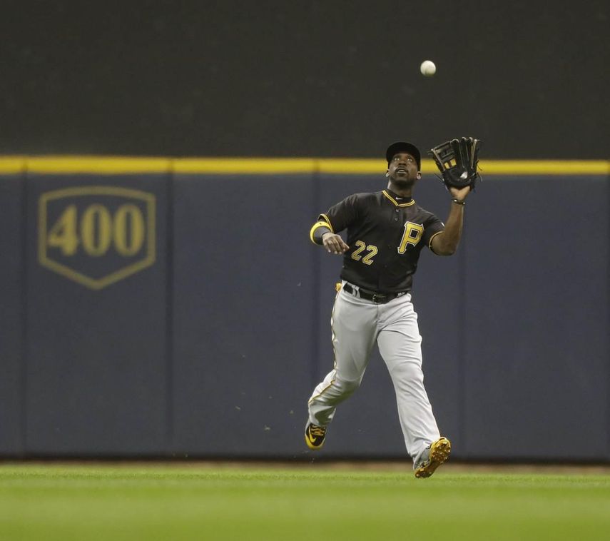 10-2. McCutchen jonronea en el triunfo de los Piratas