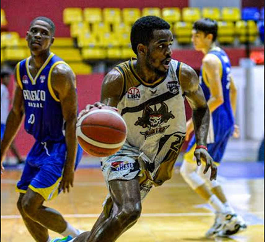 Piratas asaltan la cima de la tabla de la LBN U23
