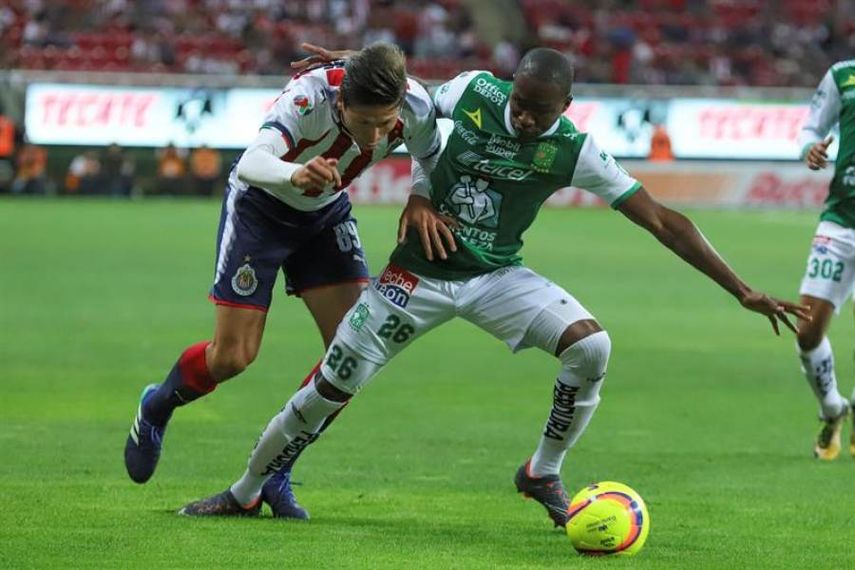 Las Chivas seguirán con un estilo ofensivo, dice delantero Jesús Godínez