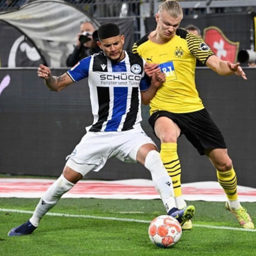 Andrade enfrentó a Erling Haaland.&nbsp;