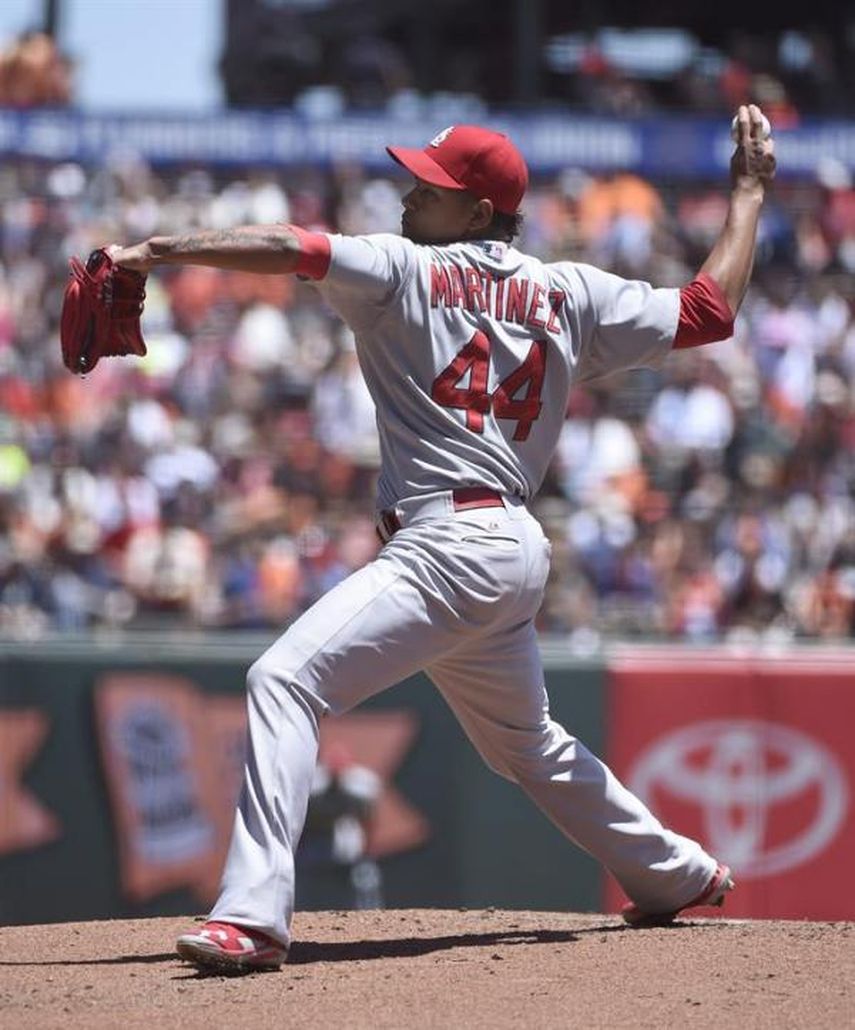 2-3. Martínez lanza sólido para los Cardenales y derrota a los Gigantes