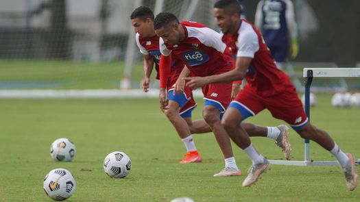 Panamá y Honduras en un partido clave