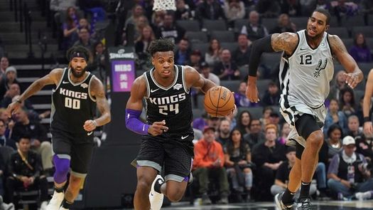 115-107. Los Kings consolidan su racha ganadora con el tercer triunfo seguido