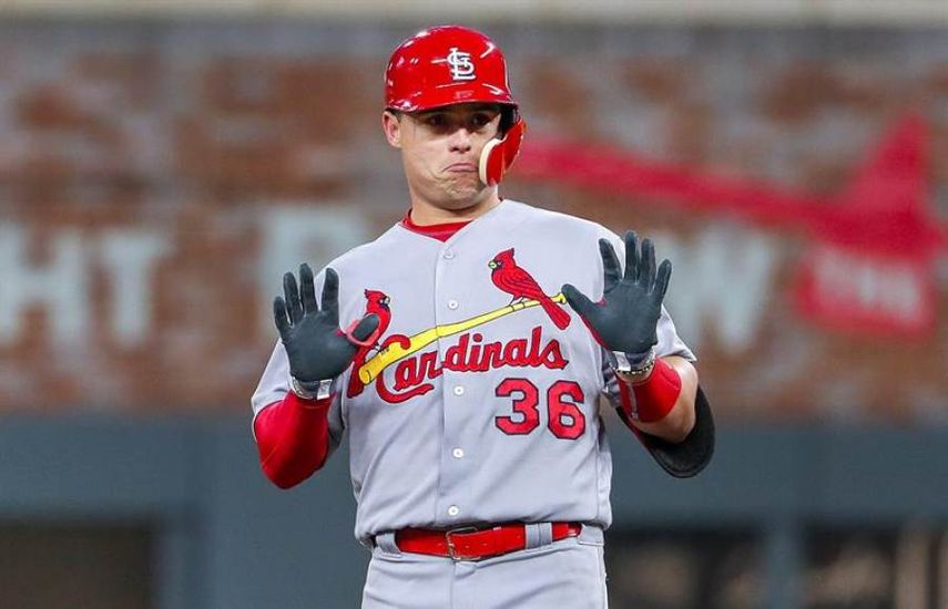 8-7. Díaz sella con imparable la victoria de los Azulejos