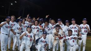Estados Unidos celebrando la medalla de oro en el Mundial U15.