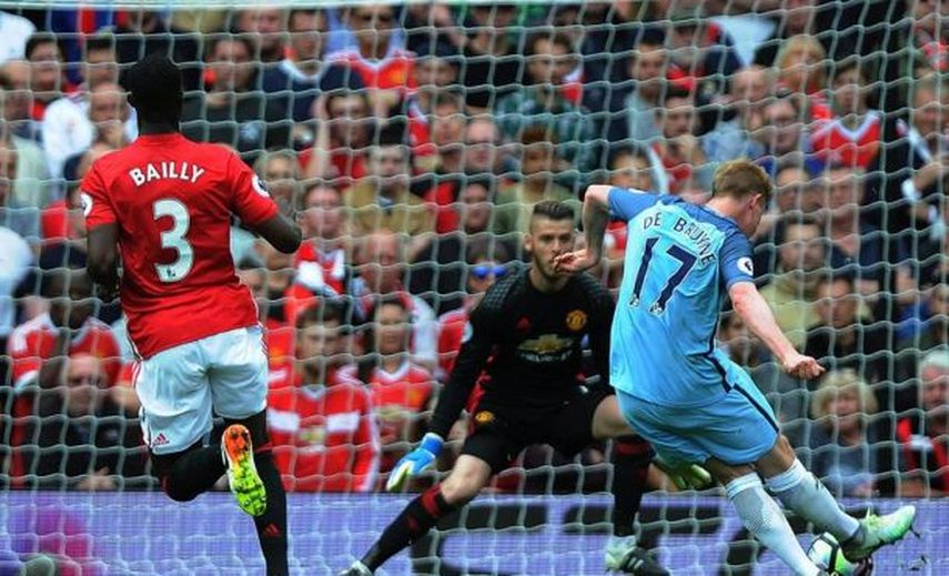1-2. El City somete al United y Guardiola a Mourinho